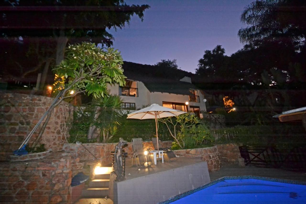 Bed and Breakfast Cozy Kosmos Hartbeespoort Exterior foto