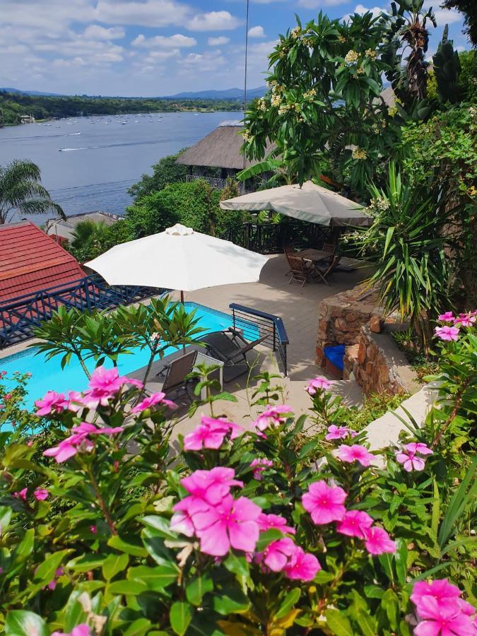 Bed and Breakfast Cozy Kosmos Hartbeespoort Exterior foto