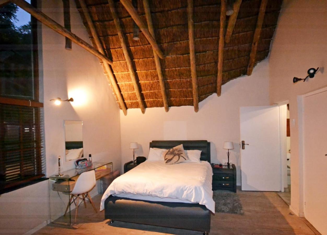 Bed and Breakfast Cozy Kosmos Hartbeespoort Exterior foto