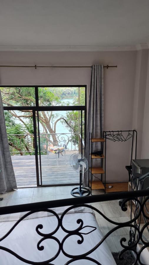 Bed and Breakfast Cozy Kosmos Hartbeespoort Zimmer foto