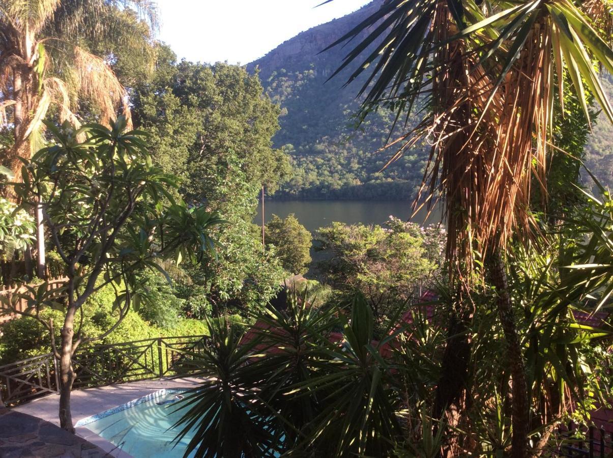 Bed and Breakfast Cozy Kosmos Hartbeespoort Exterior foto